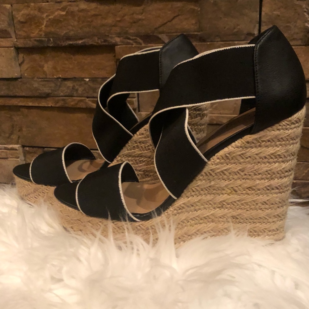 Women’s Candies Black & Tan Wedges
